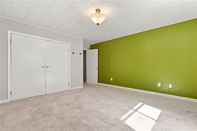 160 Windermere Way, Warwick, RI 02886