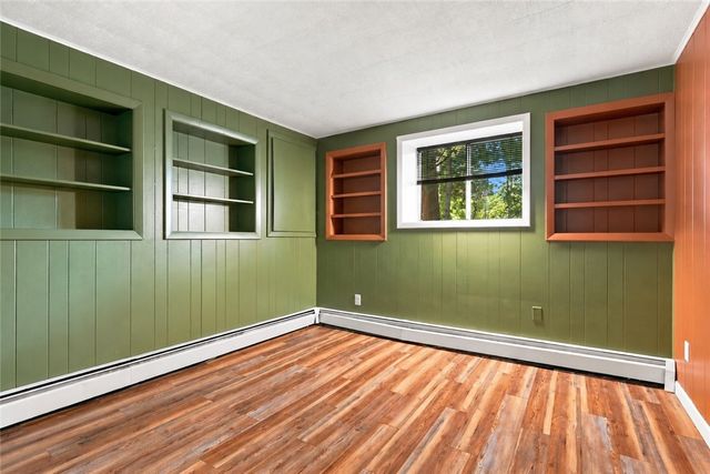 160 Windermere Way, Warwick, RI 02886