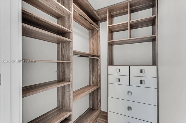 50 Biscayne Blvd 3601, Miami, FL 33132