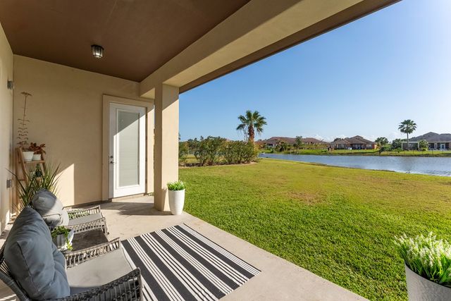 8 Sawgrass Court, Laguna Vista, TX 78578