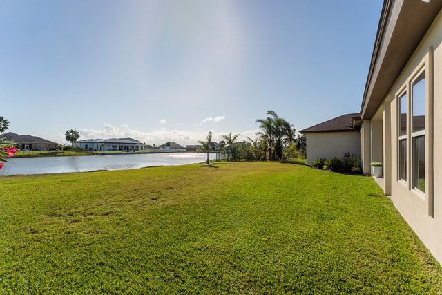 8 Sawgrass Court, Laguna Vista, TX 78578