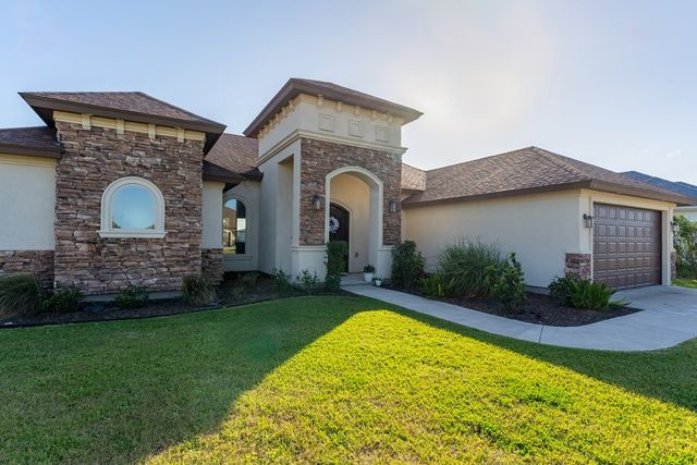 8 Sawgrass Court, Laguna Vista, TX 78578