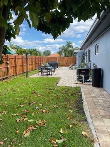 6601 LAKE CLARKE Drive, Lake Clarke Shores, FL 33406