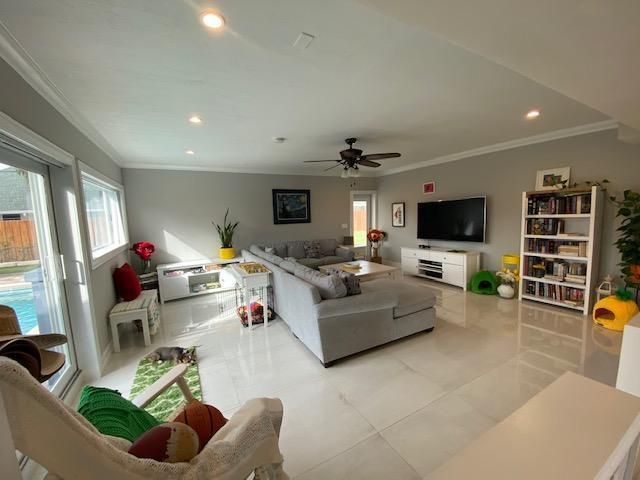 6601 LAKE CLARKE Drive, Lake Clarke Shores, FL 33406
