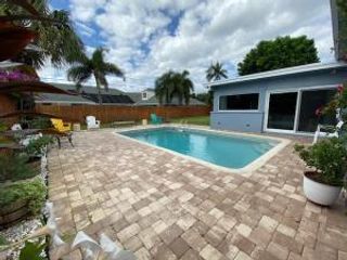 6601 LAKE CLARKE Drive, Lake Clarke Shores, FL 33406