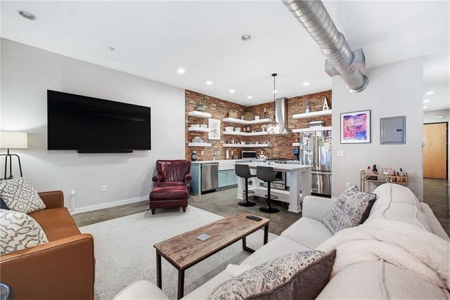 680 Greenwood Avenue NE 209, Atlanta, GA 30306