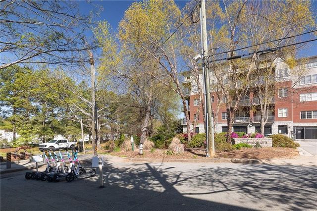 680 Greenwood Avenue NE 209, Atlanta, GA 30306