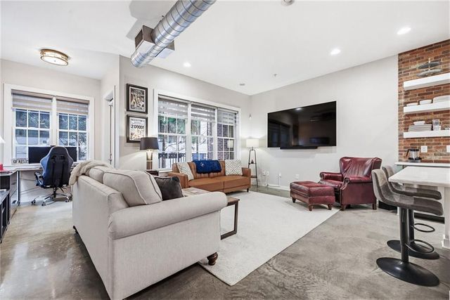 680 Greenwood Avenue NE 209, Atlanta, GA 30306