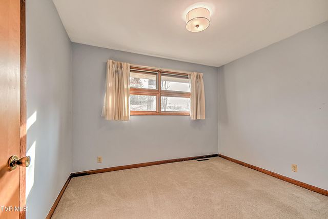 2744 Circle View, Kingsport, TN 37664