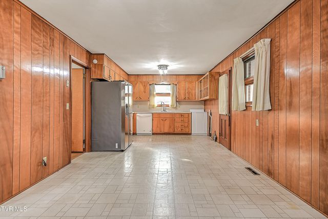 2744 Circle View, Kingsport, TN 37664