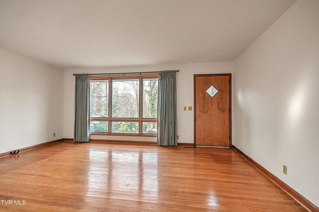 2744 Circle View, Kingsport, TN 37664