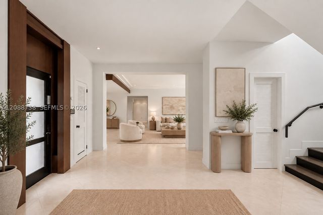 1600 W 24th St, Miami Beach, FL 33140