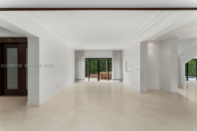 1600 W 24th St, Miami Beach, FL 33140