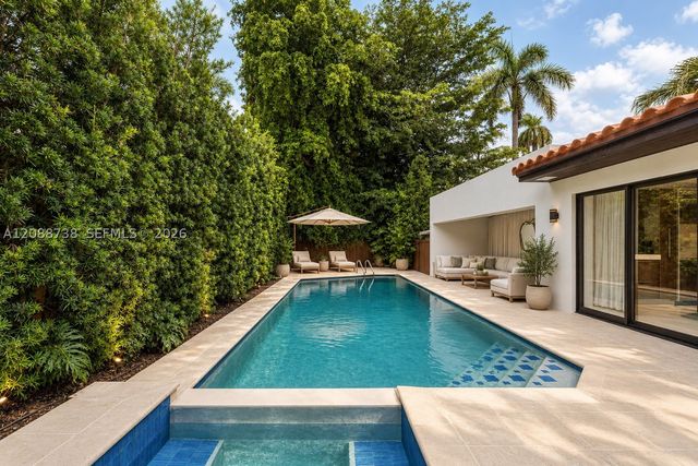 1600 W 24th St, Miami Beach, FL 33140