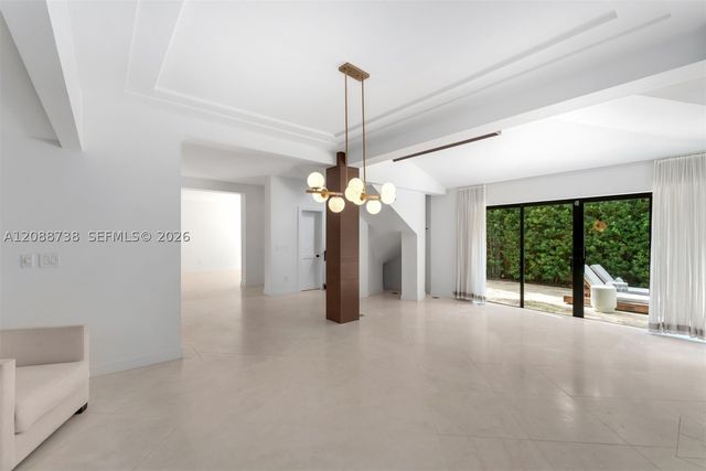 1600 W 24th St, Miami Beach, FL 33140