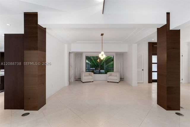 1600 W 24th St, Miami Beach, FL 33140