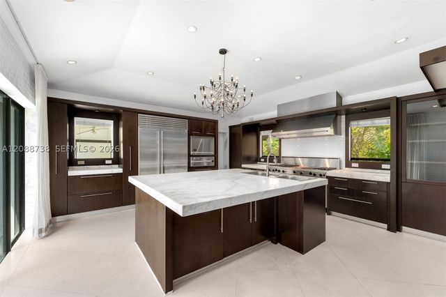 1600 W 24th St, Miami Beach, FL 33140