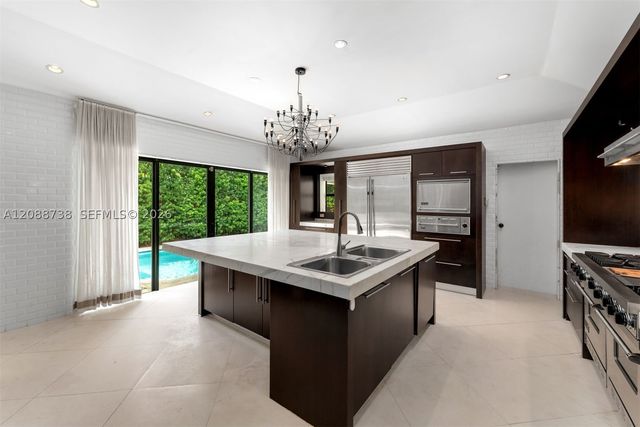 1600 W 24th St, Miami Beach, FL 33140