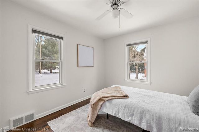 23501 Sherman Street, Oak Park, MI 48237