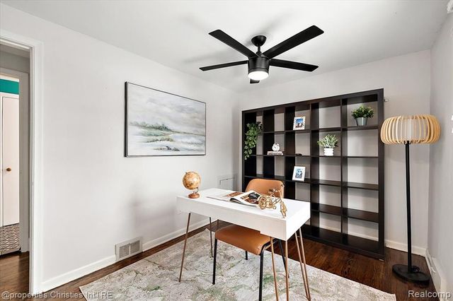 23501 Sherman Street, Oak Park, MI 48237