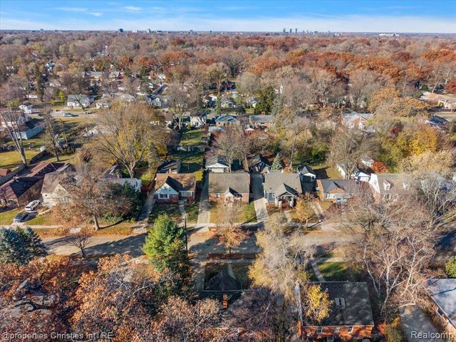 23501 Sherman Street, Oak Park, MI 48237