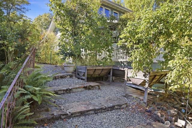 4616 49th Avenue S, Seattle, WA 98118