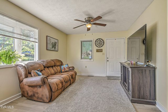 329 Westfield Drive, Kingsport, TN 37664