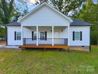 1303-2 W Gold Street Extension, Kings Mountain, NC 28086