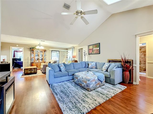 27 BLACK HAWK PLACE, Palm Coast, FL 32137