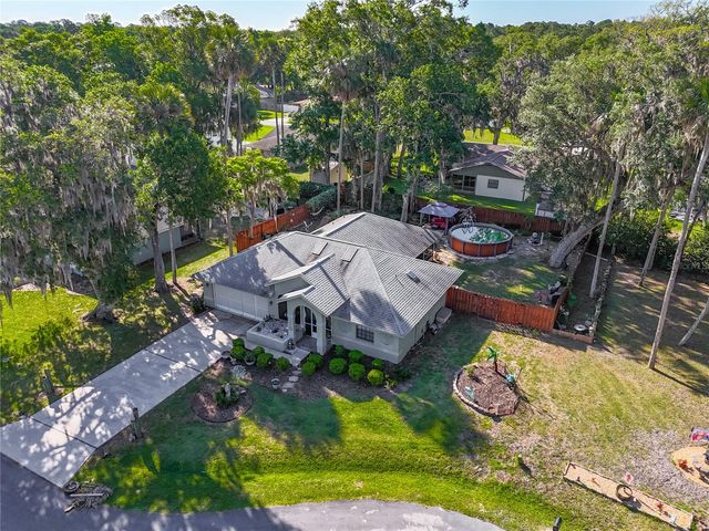 27 BLACK HAWK PLACE, Palm Coast, FL 32137