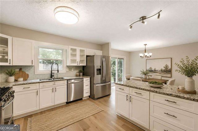 235 Barrington Drive E, Roswell, GA 30076