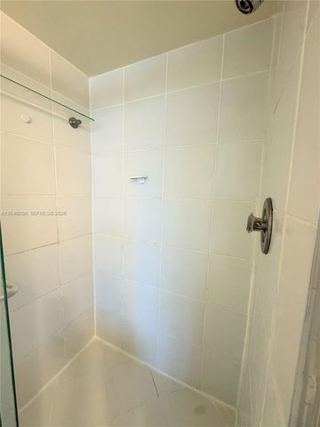 9660 Sunrise Lakes Blvd 202, Sunrise, FL 33322