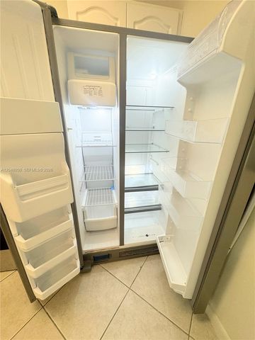 9660 Sunrise Lakes Blvd 202, Sunrise, FL 33322