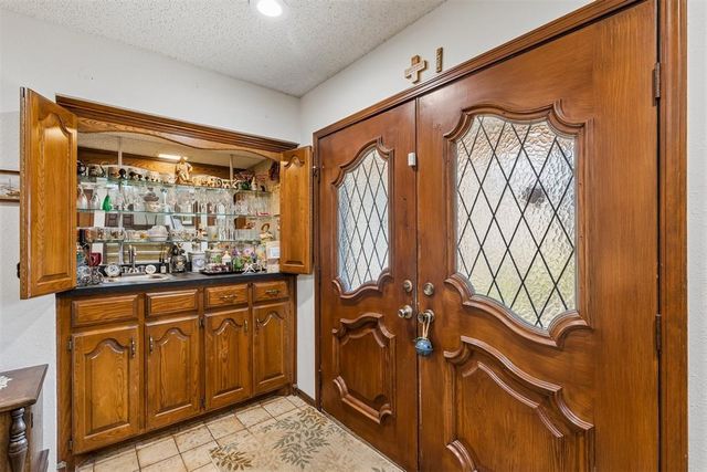 328 Windbrook Drive, Norman, OK 73072