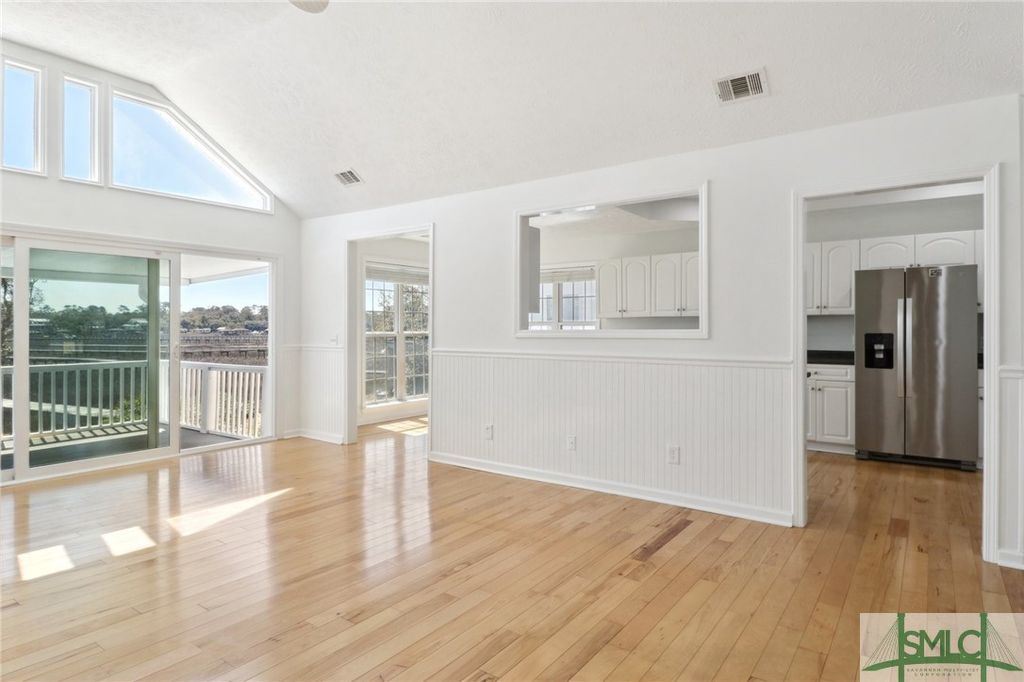 Image 6 of property listing at 141 Runner Road, Savannah, GA 31410