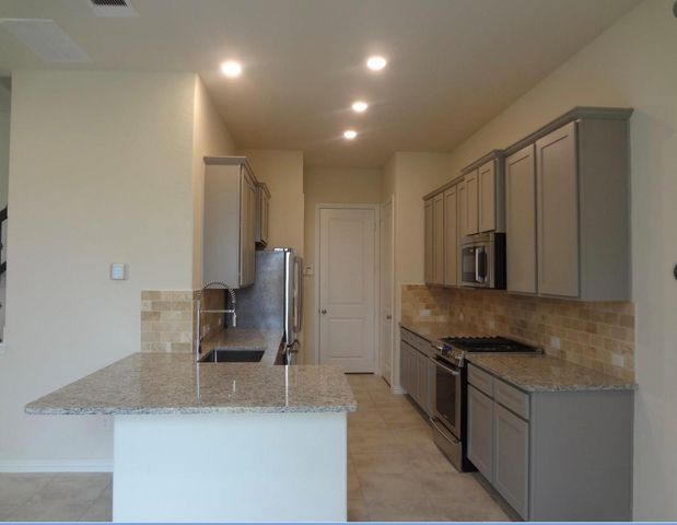 1627 Ryon Falls Drive, Richmond, TX 77469