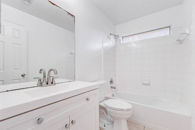 5110 Blanco Drive, Pearland, TX 77584