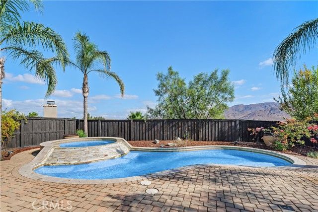 25198 Forest Street, Corona, CA 92883