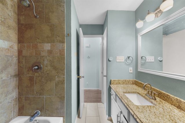 2127 Holt Road, Arlington, TX 76006