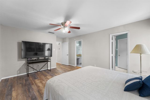 2127 Holt Road, Arlington, TX 76006