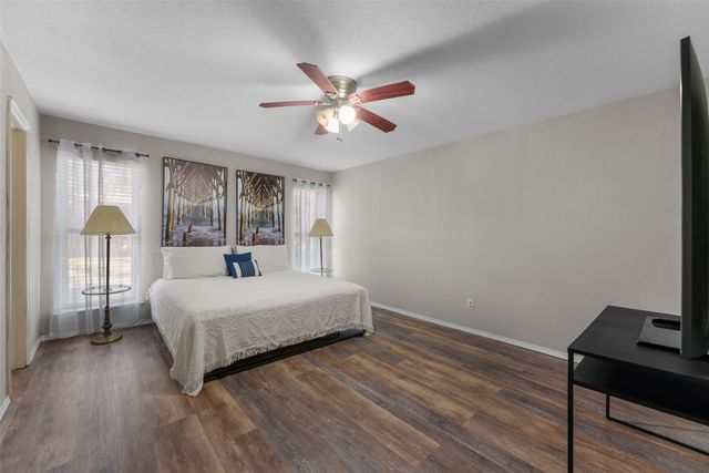 2127 Holt Road, Arlington, TX 76006