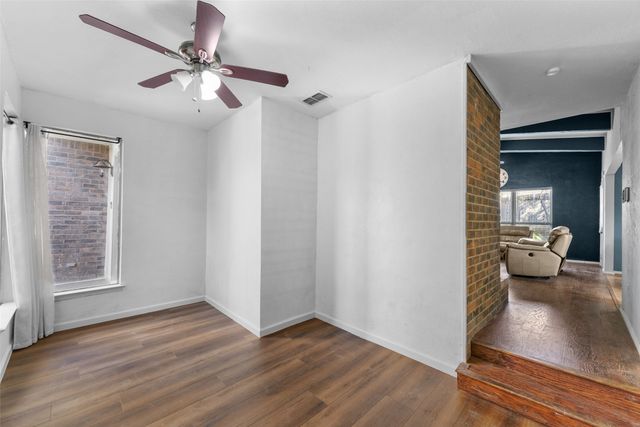 2127 Holt Road, Arlington, TX 76006