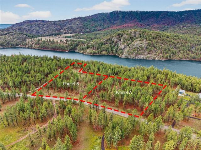 23500 N McLellan Ln, Nine Mile Falls, WA 99026