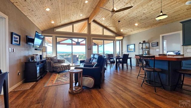 517 Trailsend Rd, Walsenburg, CO 81089