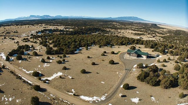 517 Trailsend Rd, Walsenburg, CO 81089