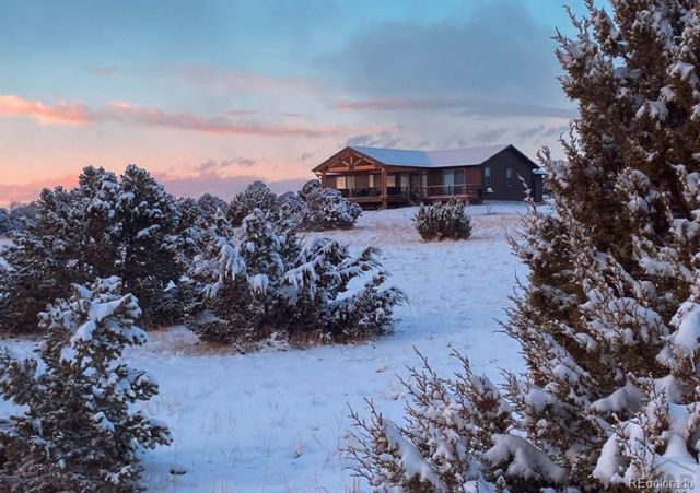 517 Trailsend Rd, Walsenburg, CO 81089