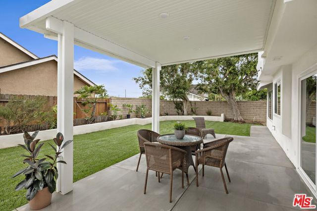 18362 Oxboro Lane, Huntington Beach, CA 92648