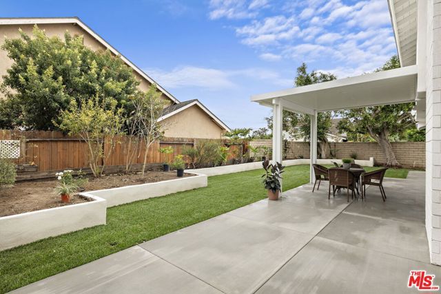18362 Oxboro Lane, Huntington Beach, CA 92648