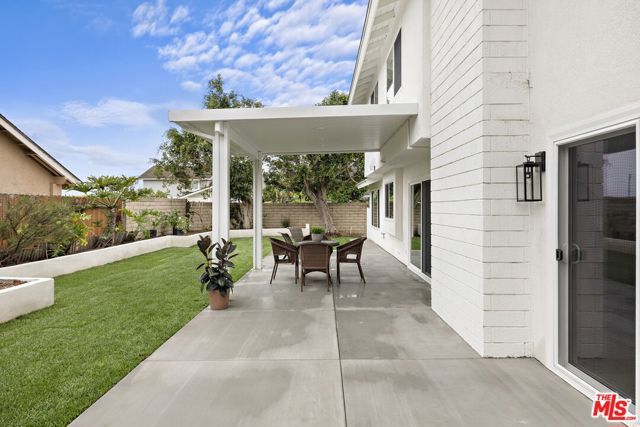 18362 Oxboro Lane, Huntington Beach, CA 92648