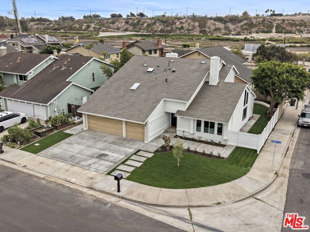 18362 Oxboro Lane, Huntington Beach, CA 92648